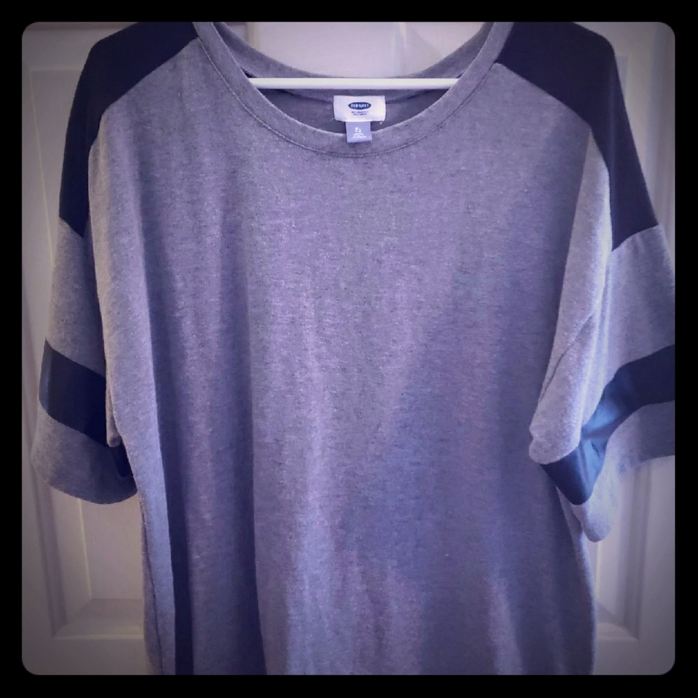 Old Navy top